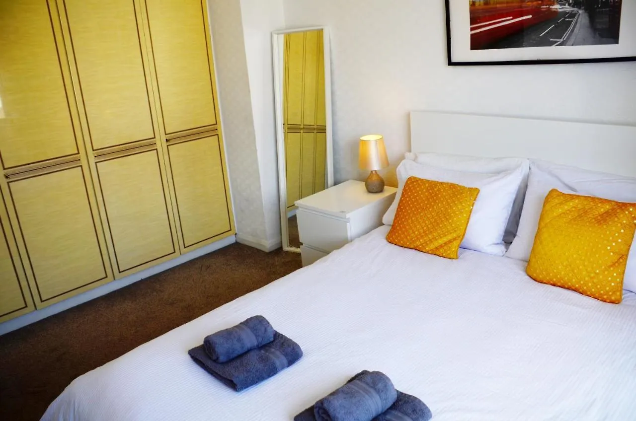 Holiday home 33Sm Dreams Unlimited Serviced Accommodation- Staines - Heathrow Stanwell