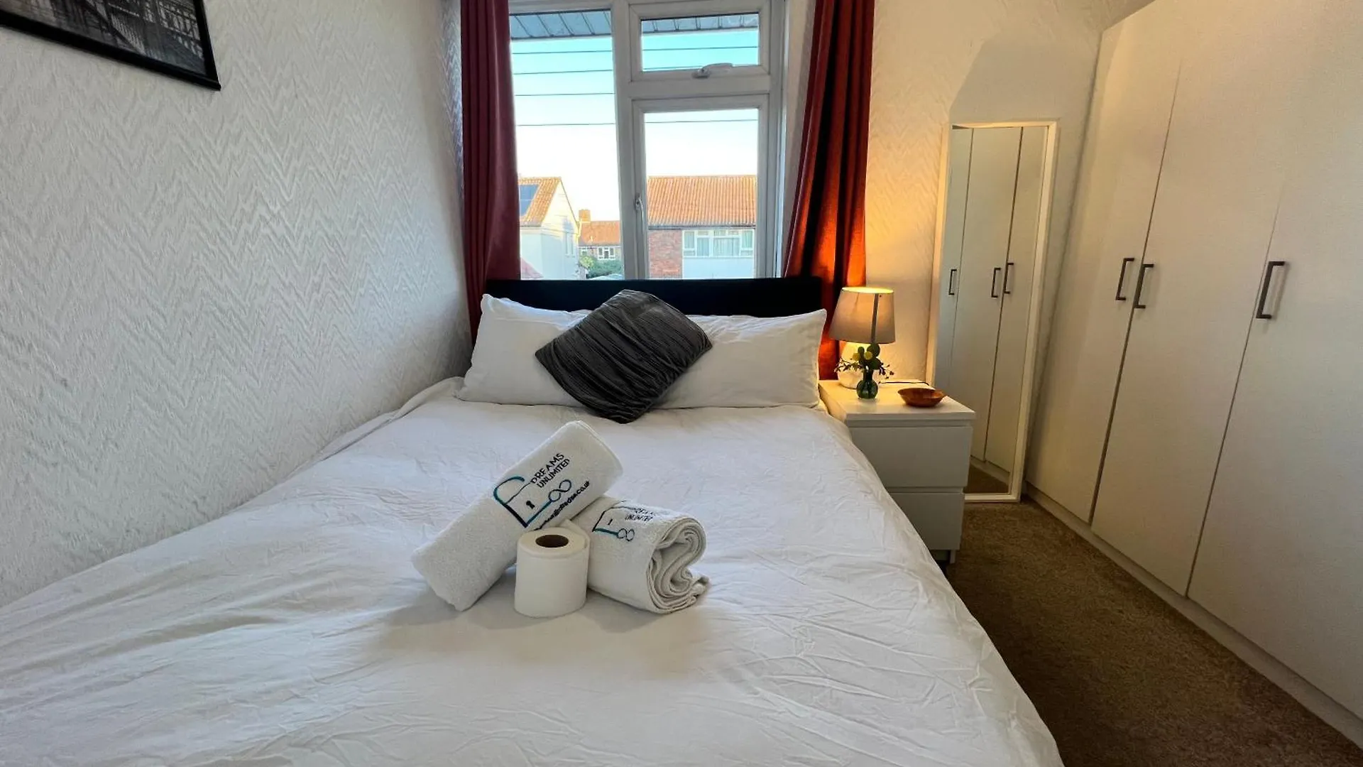 Holiday home 33Sm Dreams Unlimited Serviced Accommodation- Staines - Heathrow Stanwell