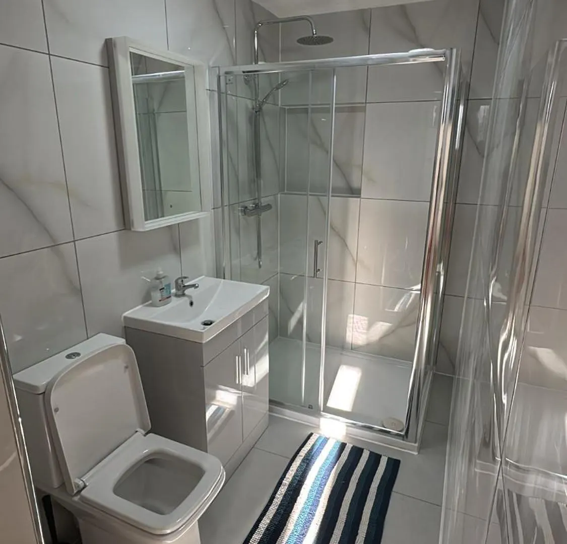 Holiday home 33Sm Dreams Unlimited Serviced Accommodation- Staines - Heathrow Stanwell United Kingdom