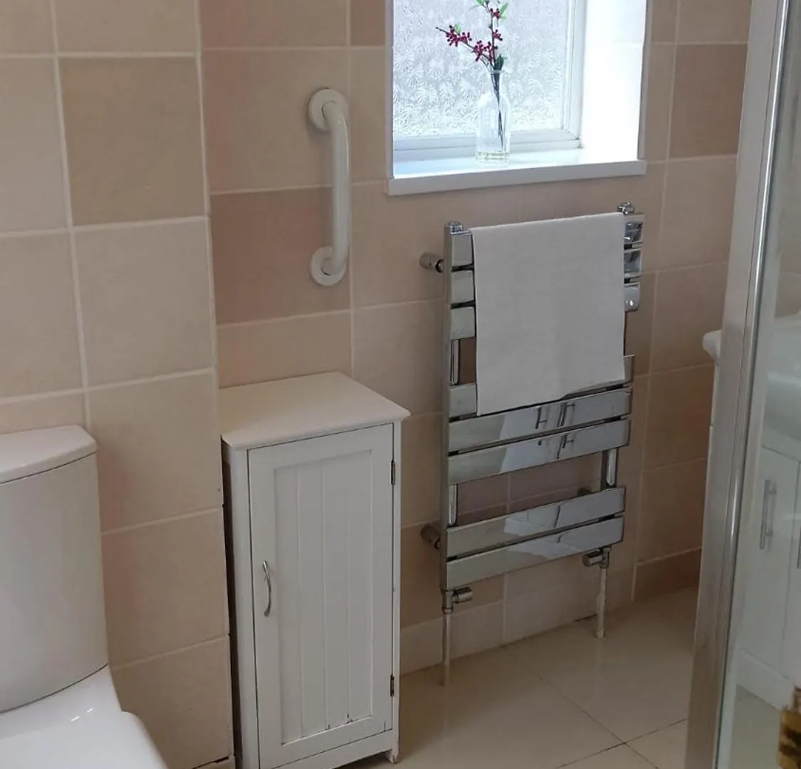 33Sm Dreams Unlimited Serviced Accommodation- Staines - Heathrow Stanwell Holiday home