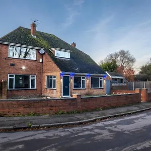 Moor Haven At Heathrow Stanwell